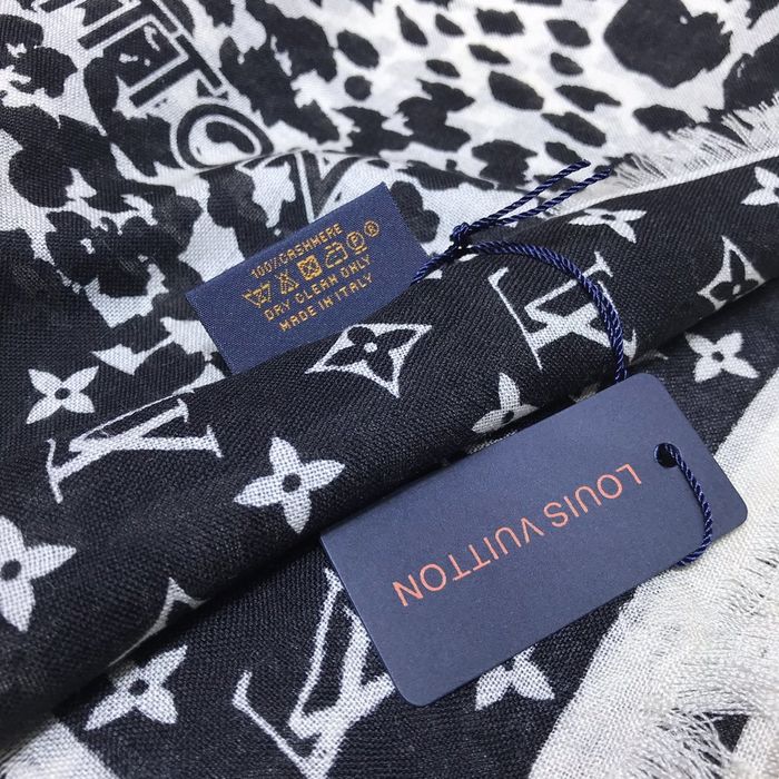 Louis Vuitton Scarf LV00120